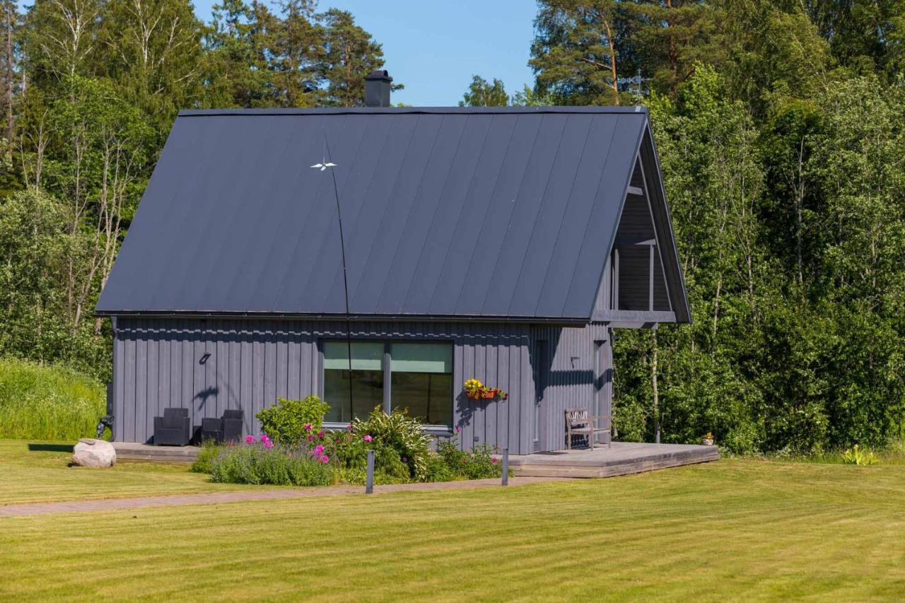 Piesta Riverside Cottage In Soomaa Region Kullimaa Екстериор снимка